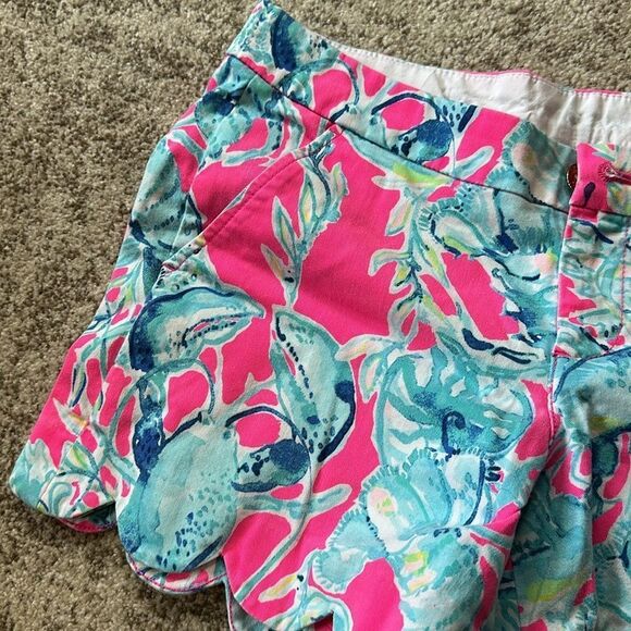 Lilly Pulitzer Women's Buttercup Short 2 - Picture 3 of 6